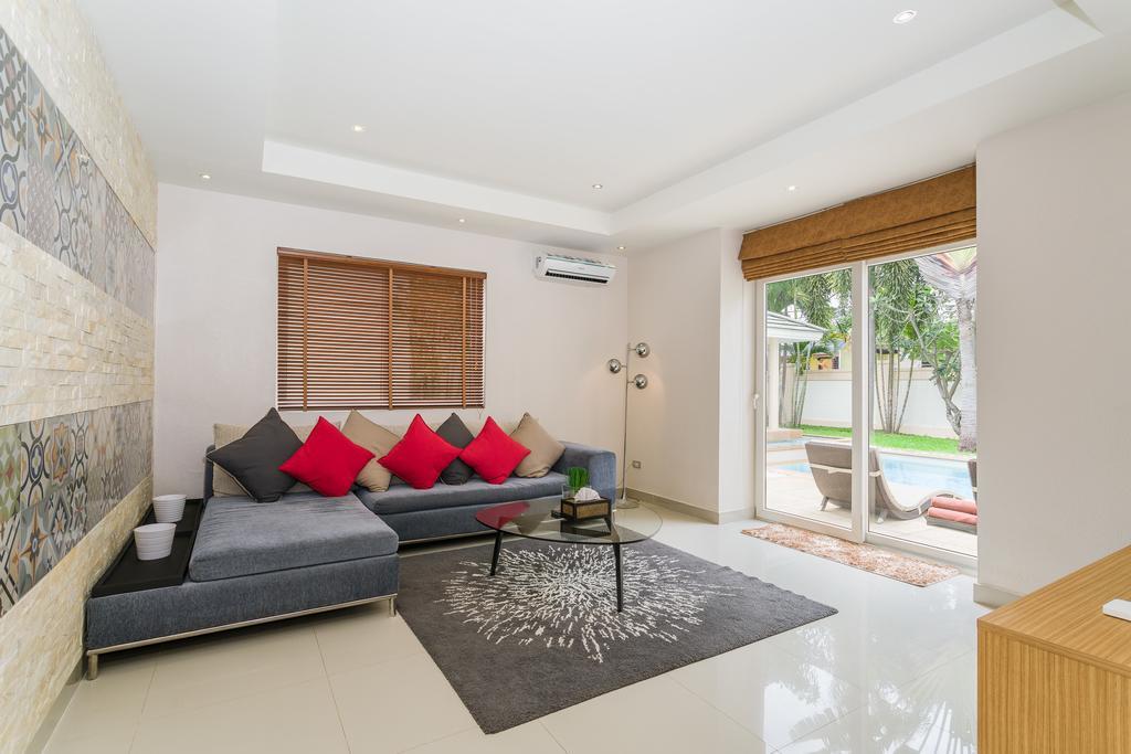 Luxury Pool Villa 3Br 6-8 Persons (Adults Only) パッタヤー エクステリア 写真