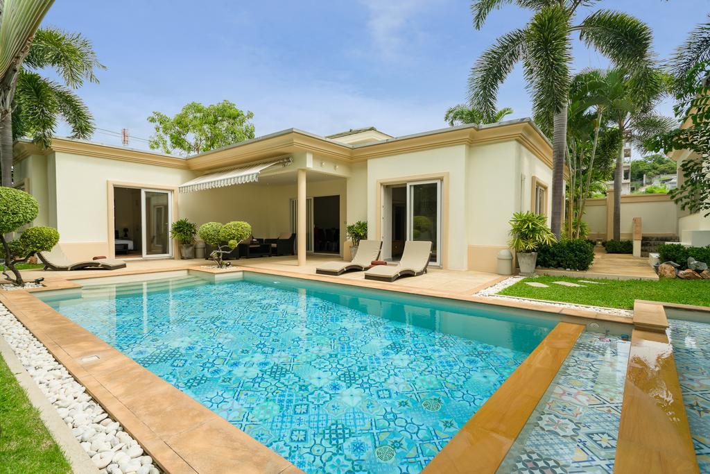 Luxury Pool Villa 3Br 6-8 Persons (Adults Only) パッタヤー エクステリア 写真