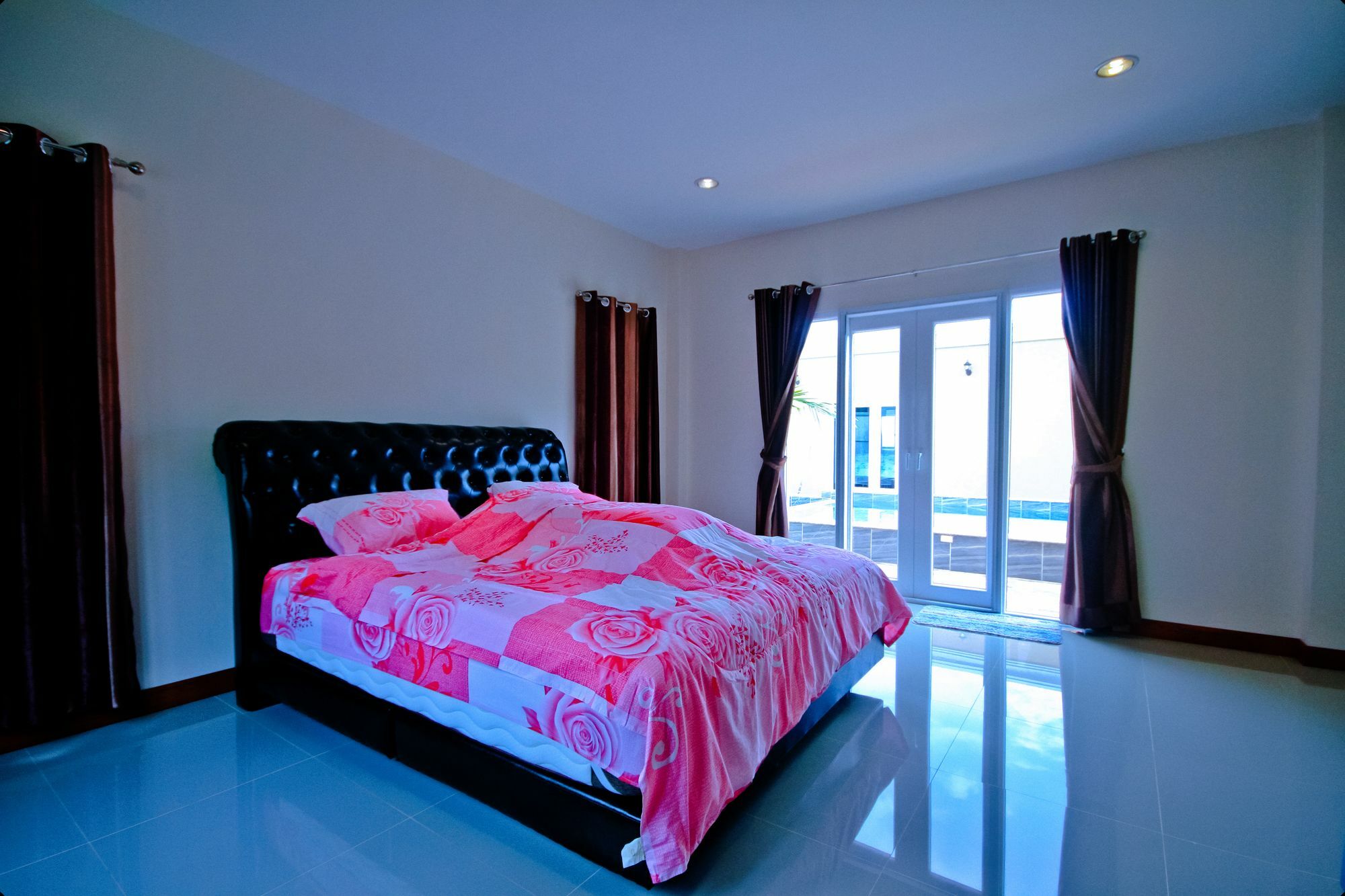 Luxury Pool Villa 3Br 6-8 Persons (Adults Only) パッタヤー エクステリア 写真